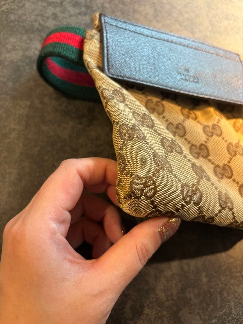 GUCCI ウエストポーチボディバッグGGキャンバス シェリーラインブラウン
