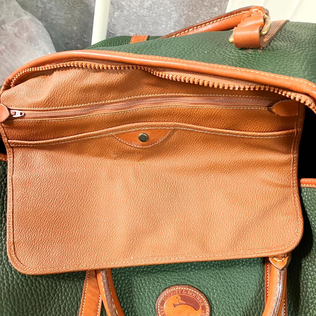 DOONEY&BOURKE　ボストンバッグ　カーキ　ロゴ　本革　横長　ショルダー