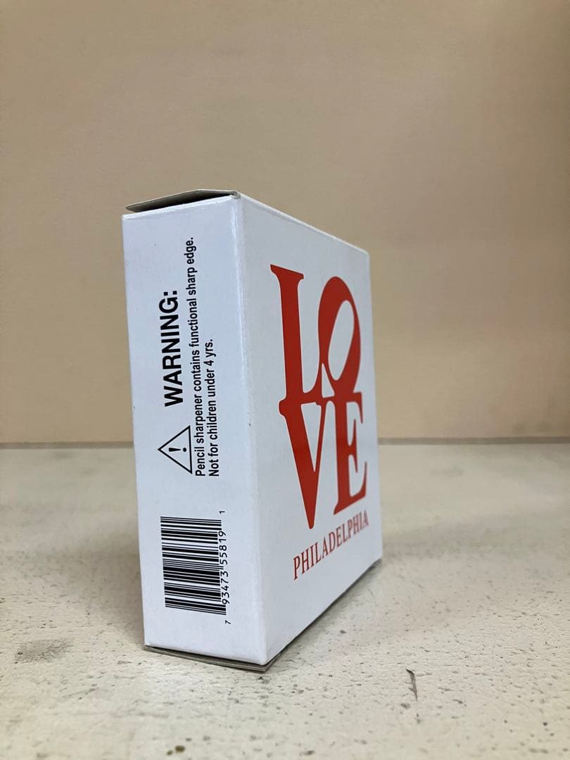 ロバートインディアナ　LOVE