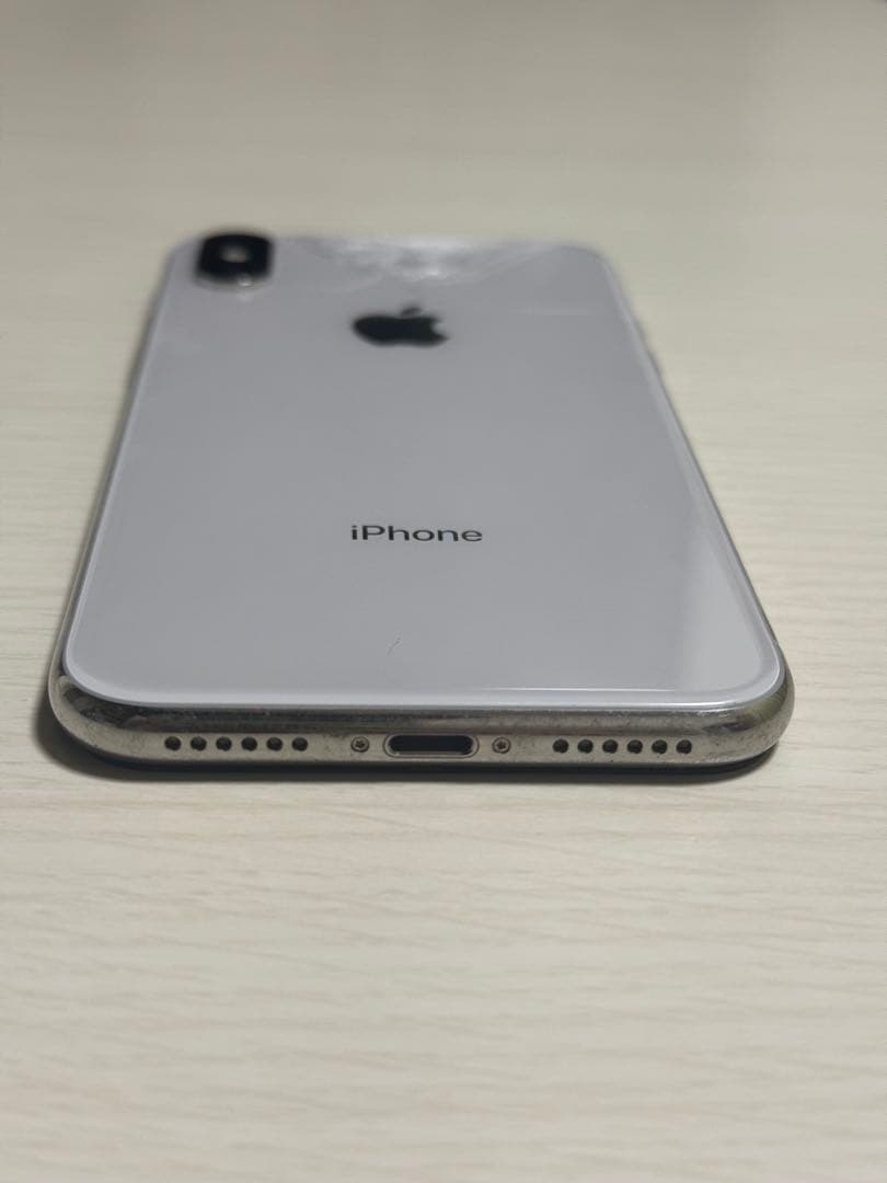 iPhone X シルバー 64GB iPhoneケース付