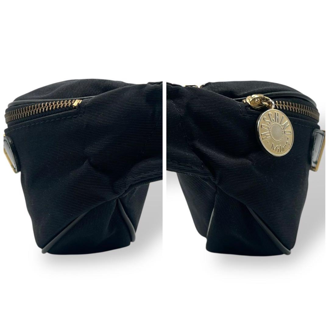 希少 極美品 モスキーノ ビックロゴ ウエストバッグ ボディバッグ G金具