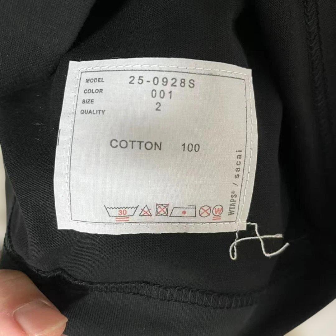 sacai ブラック Tシャツ