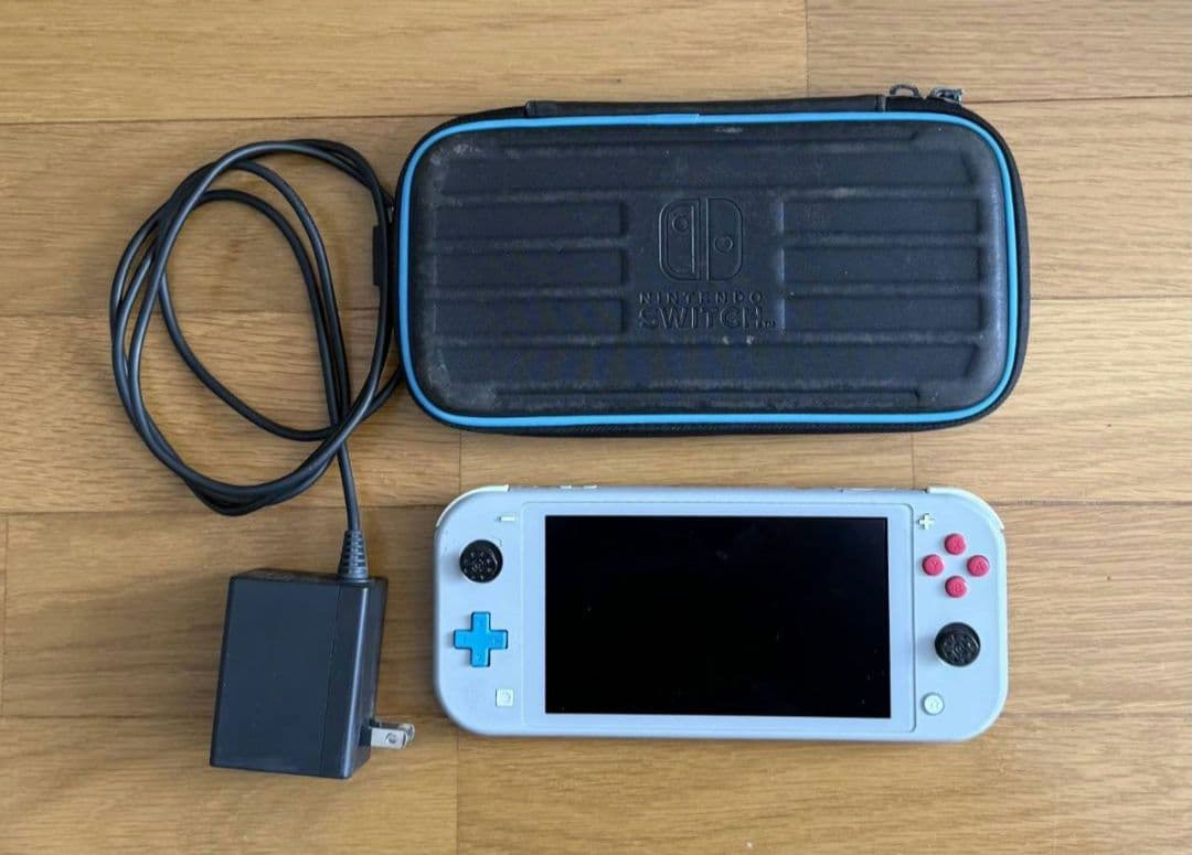 任天堂 スイッチライト本体 ザシアン.ザマゼンタ ジャンク品