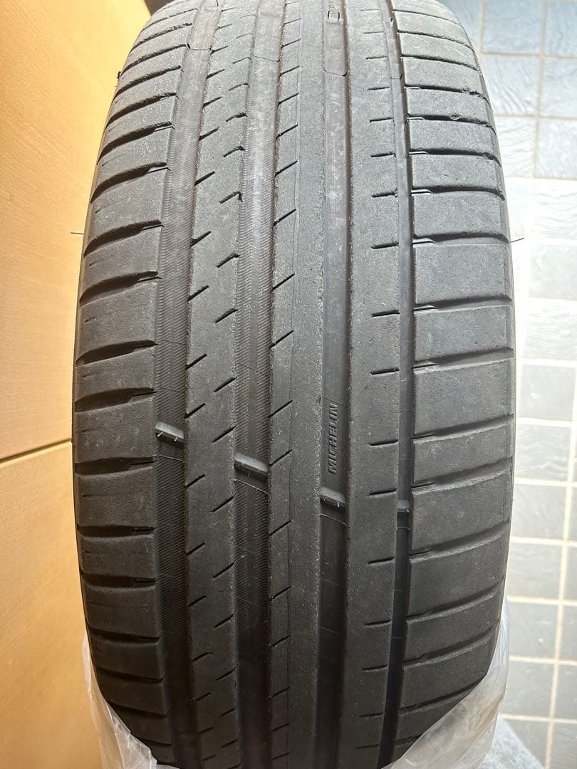 23年製造　235/50r20 ミシュラン　パイロットスポーツ４