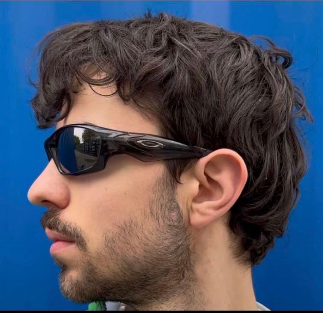 エ*テ様 Oakley straight jacket 2007 gray sm