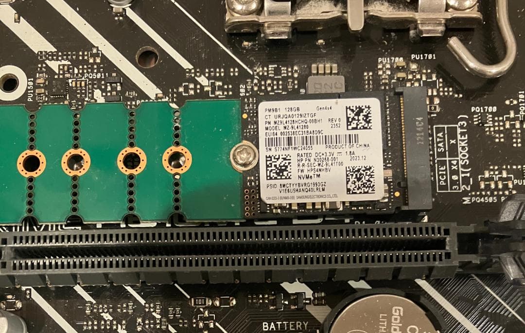 ASUS PRIME H610M-E D4/新品SSD