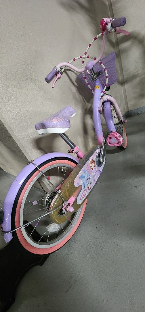 美品！引き取り限定！ディズニープリンセスキ自転車ピンク・パープルバスケット付18