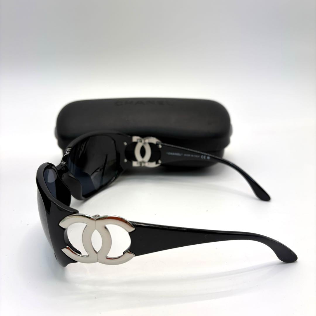 【美品】シャネル サングラス ココマーク シルバーテンプル 付属品完備 男女兼用