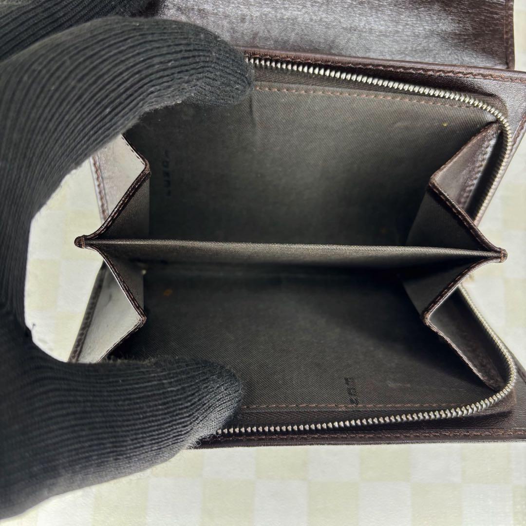 極美品　FENDI フェンディ　財布　二つ折り　M93