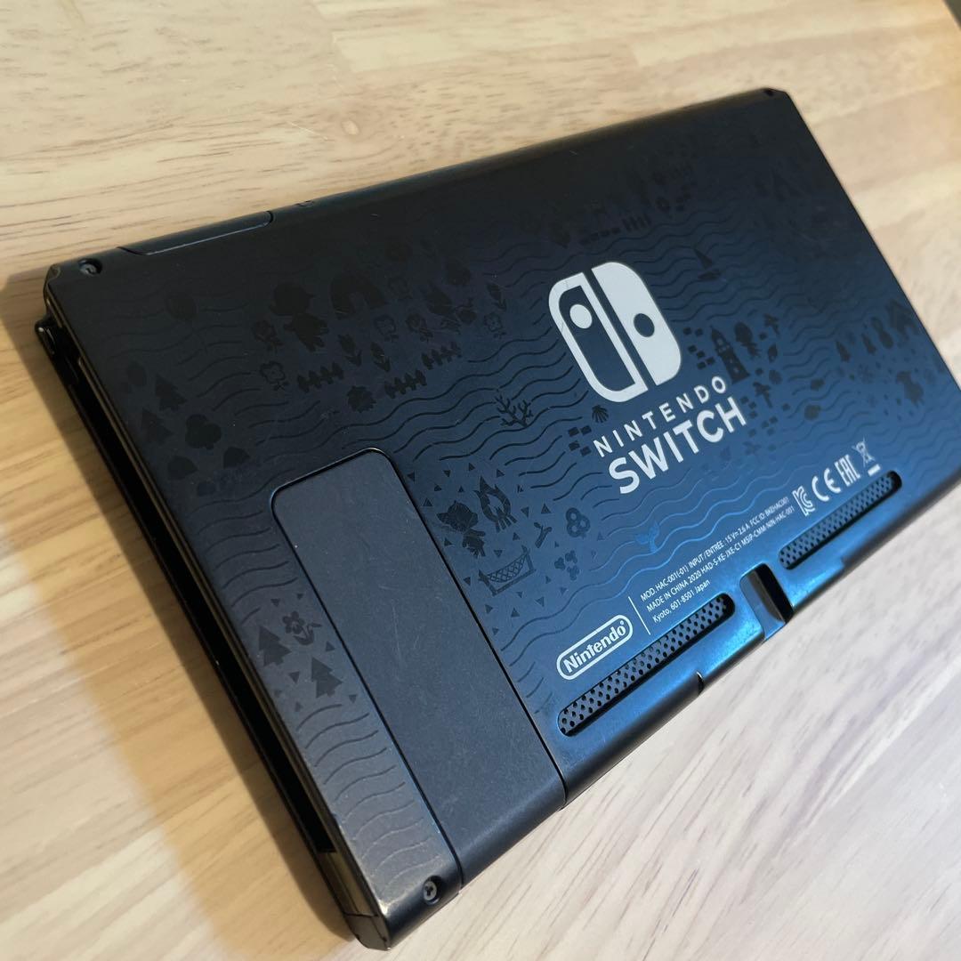 【美品】Nintendo Switch どうぶつの森デザイン 本体&充電ドック