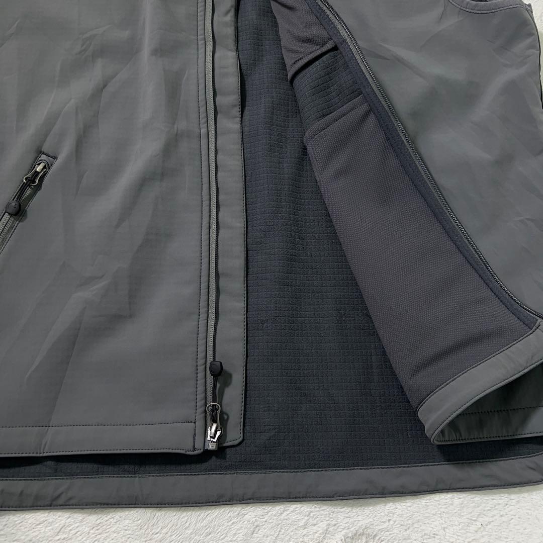 入手困難【Carhartt】ソフトシェルベスト 企業カスタム 別注モデル グレー