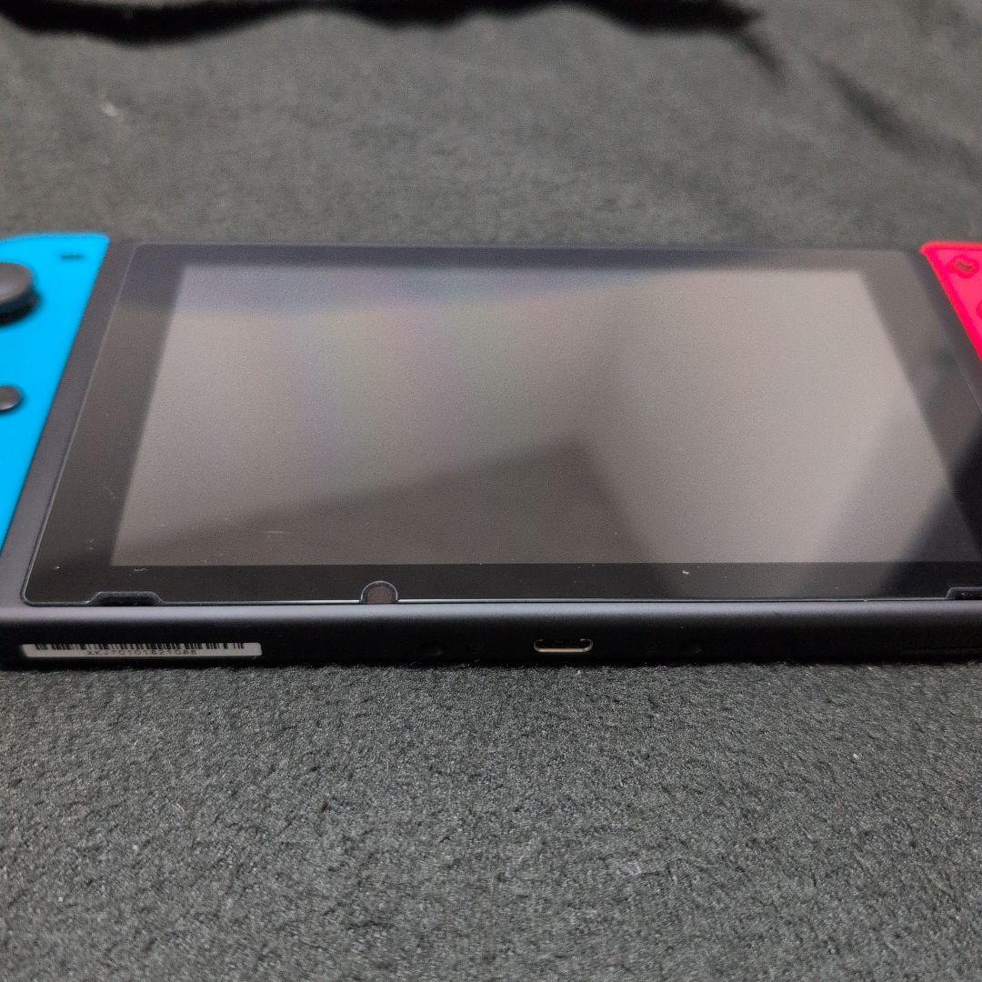 Nintendo Switch 本体 青と赤ジョイコン（箱あり）