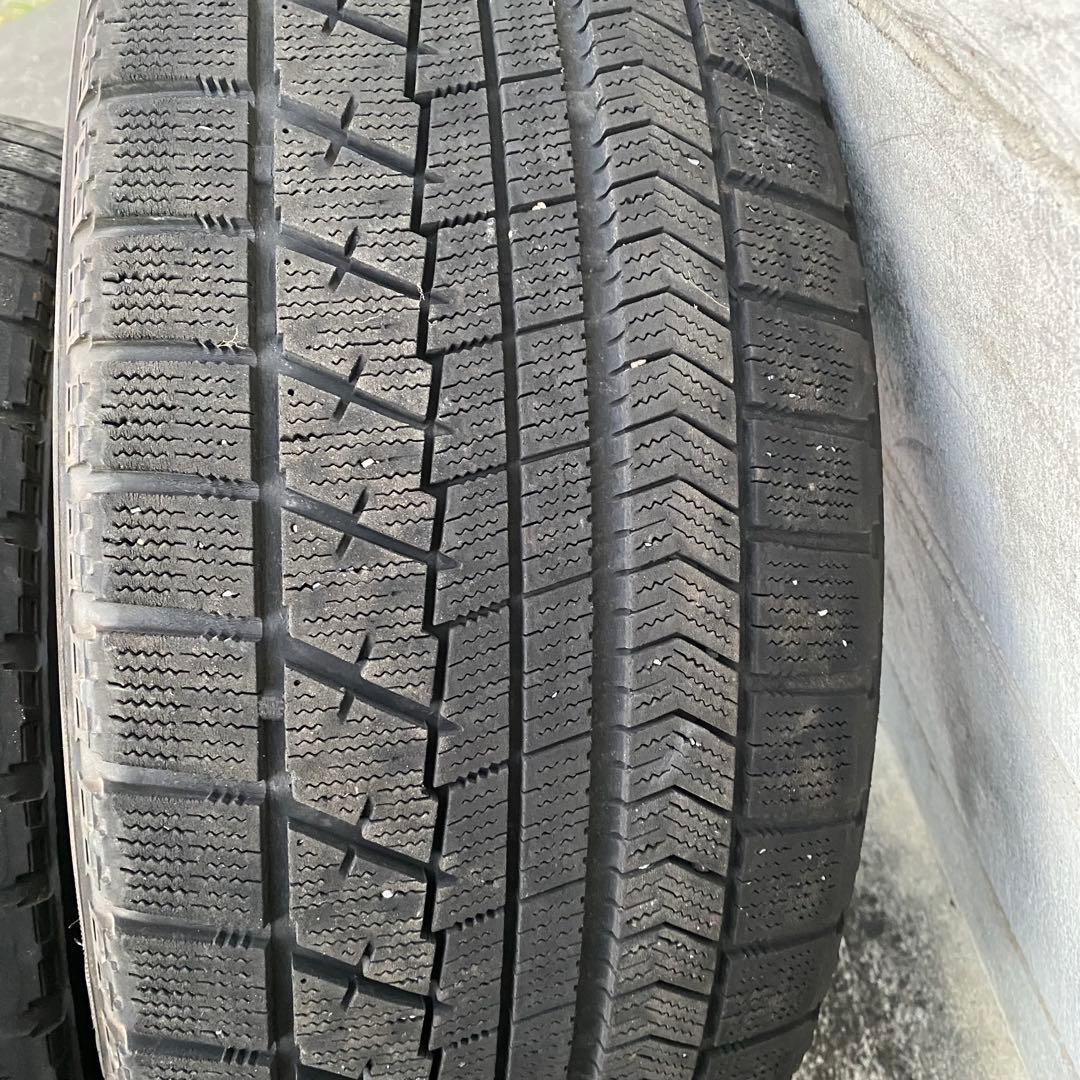 【送料無料】ブリヂストンスタッドレス 225/50R17 94Q