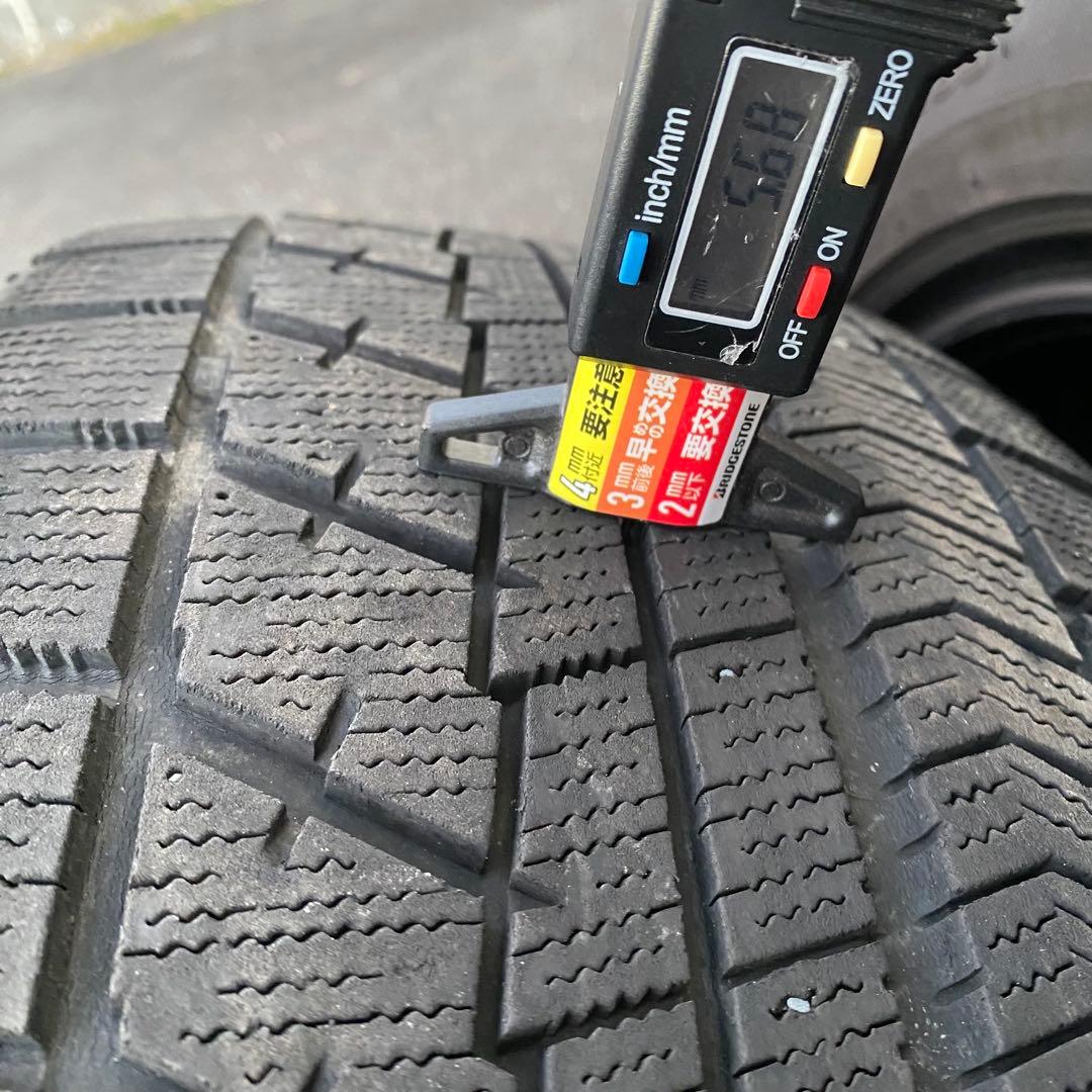 【送料無料】ブリヂストンスタッドレス 225/50R17 94Q