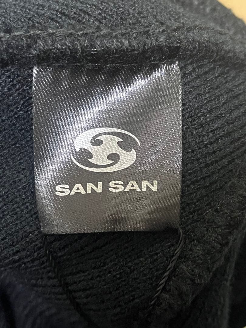 即日発送　SANSANGEAR ニット帽 黒 グラフィックロゴ