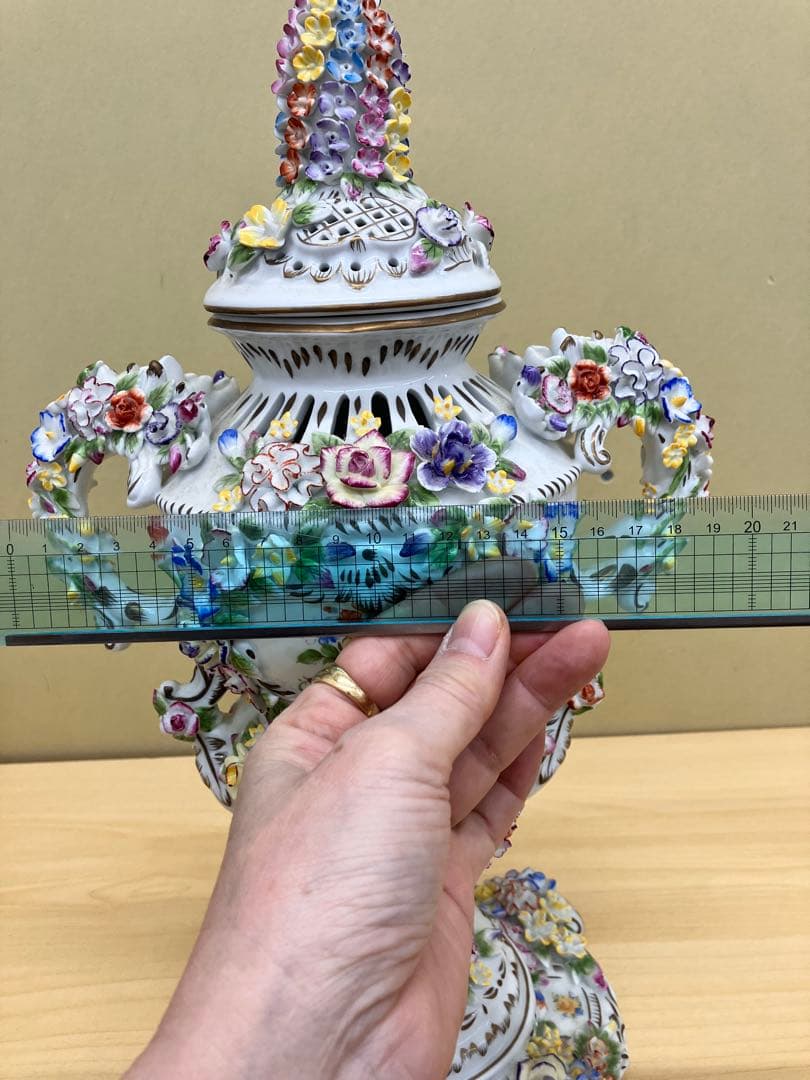 薔薇　アンティーク　porcelain 陶器　ポプリポット　ボンボニエ