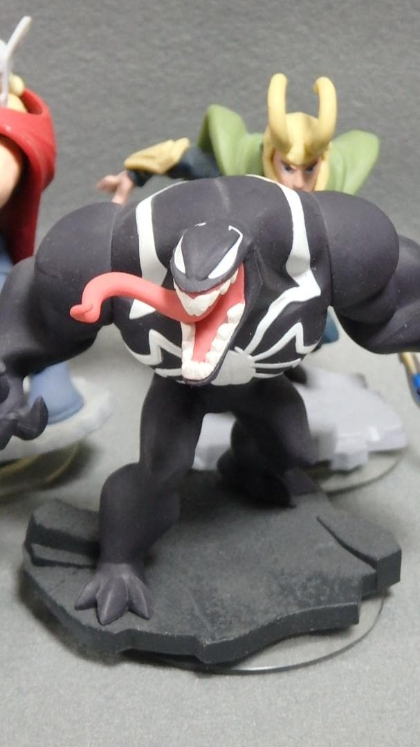 ディズニー　インフィニティ　MARVEL マーベル フィギュア スパイダーマン