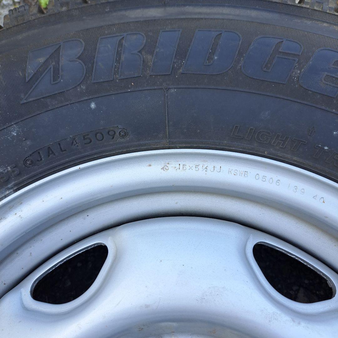 ブリジストン　スタッドレスタイヤ　195/80R15 ホイール付き