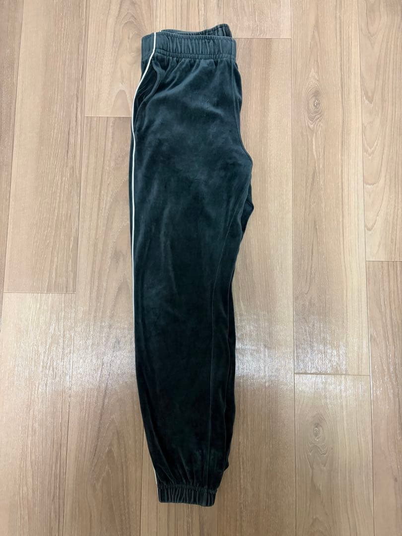 NIKE ベロアパンツ
