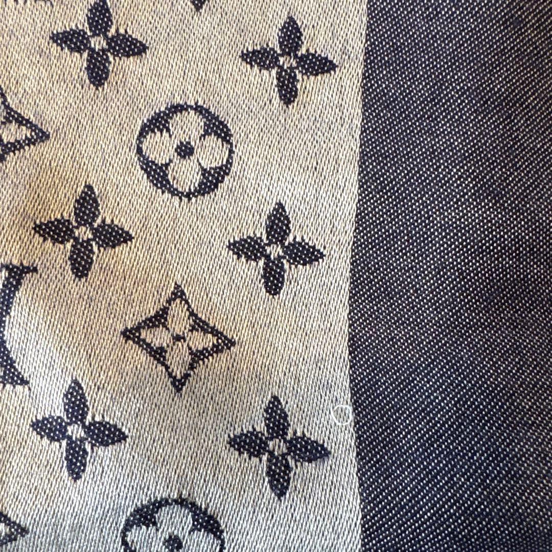 LOUIS VUITTON ネイビー ×シルバー　大判ストール