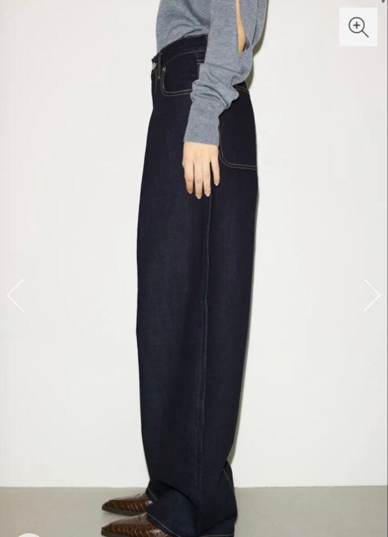 完売アイテムTHROWJ／W CURVE TUCKED パンツ