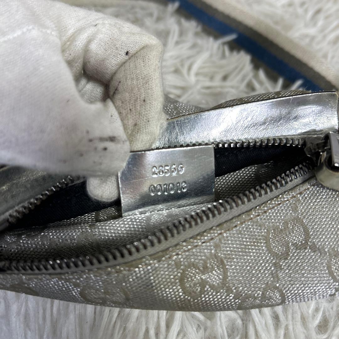 GUCCI シェリーライン　GGキャンバス ボディバッグ ウエストバッグ　銀