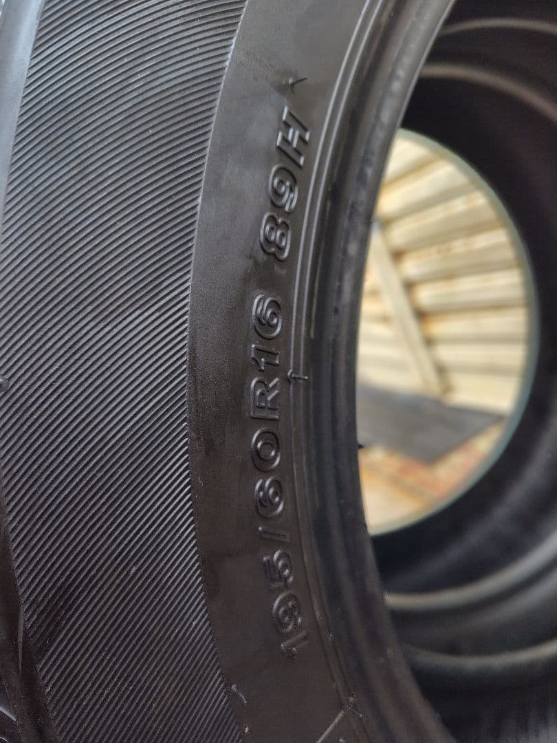 かっちゃん、 セイバーリング 195/60R16 2023年製