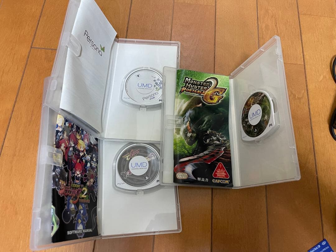PSP 2000 本体＋ソフト3本