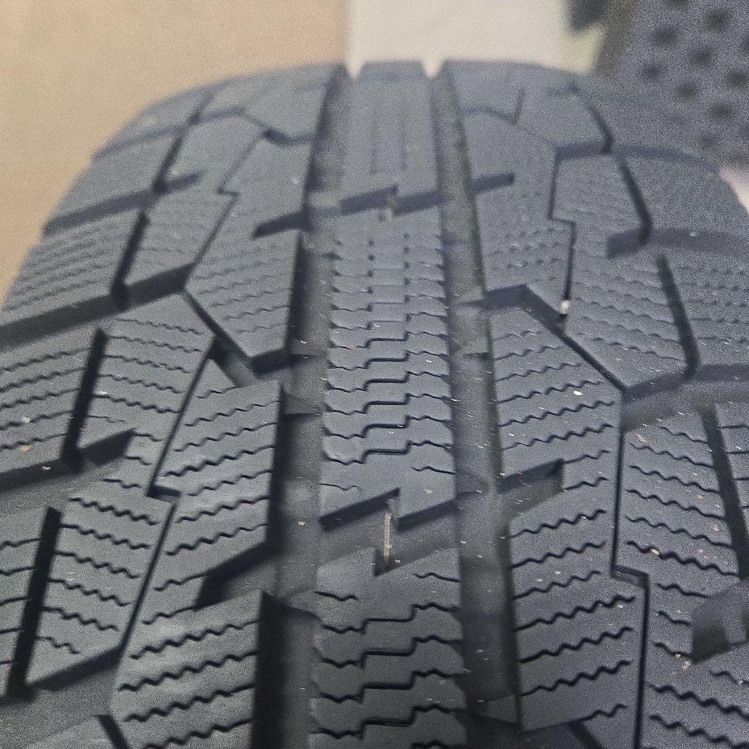 プリウス純正ホイールスタッドレス付き4本セット値下げ交渉可能