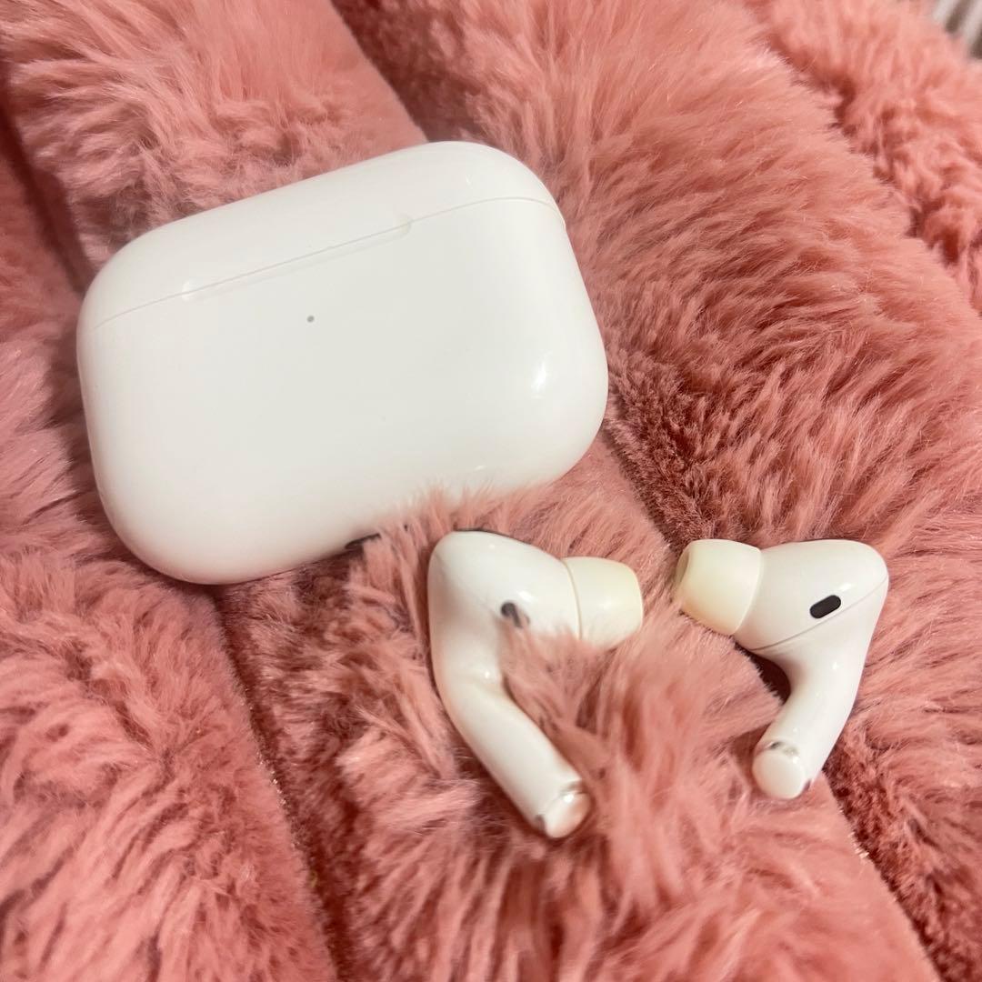ひ*さ様 【正規品】AirPods Pro 第二世代　美品