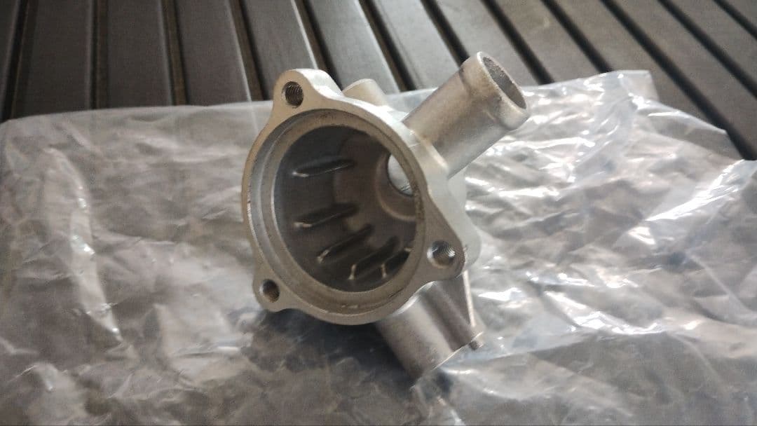 HONDA NSR250R 19311-KV3-700 サーモスタットケース