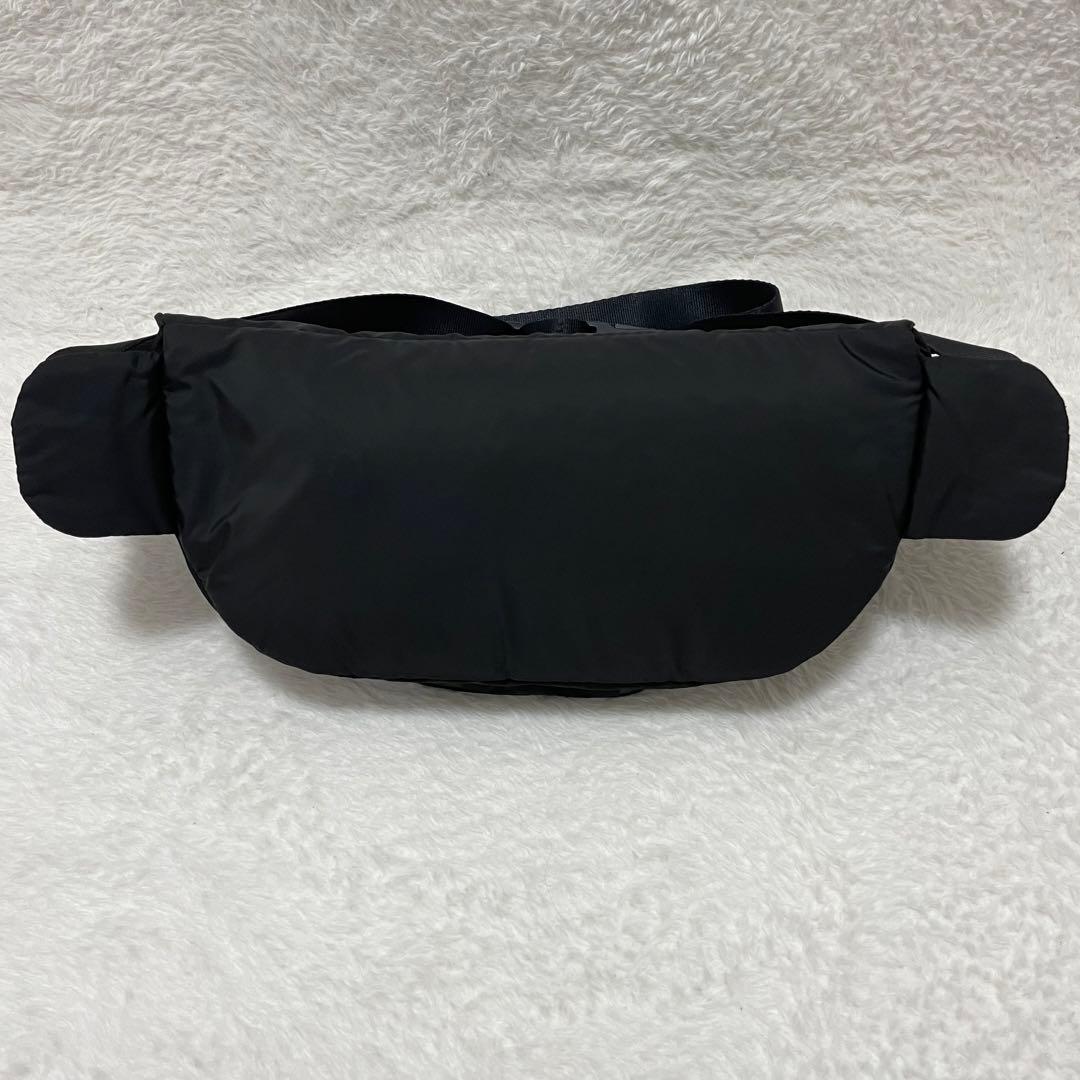 【極美品】アディダスバイステラマッカートニー ボディバッグ　ブラック　ロゴ