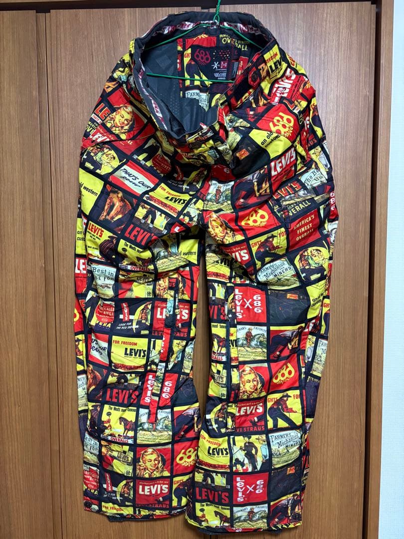 686 Levi's スノーボードウェア　Lサイズ表記