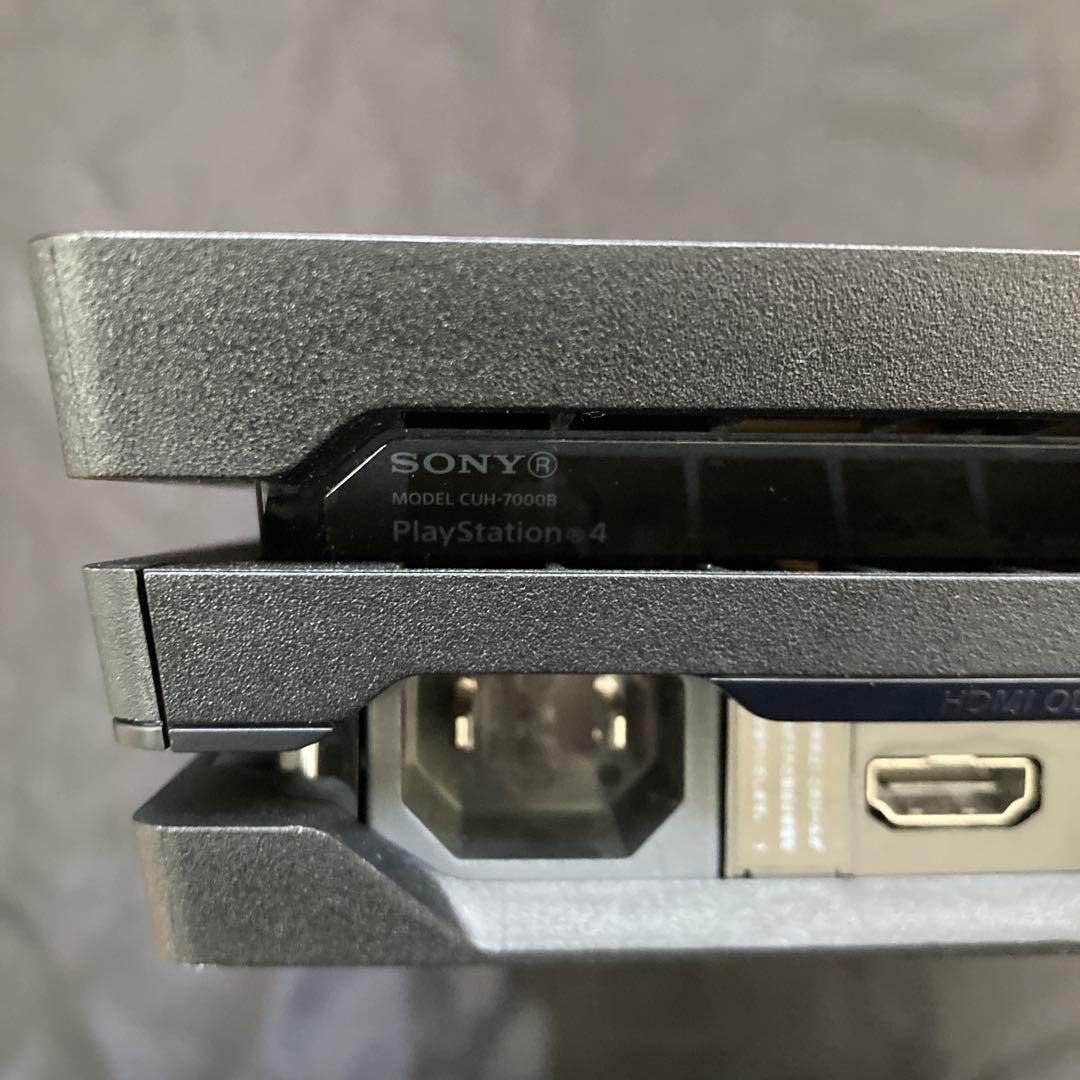 セ*ン様 【中古】SONY PlayStation®4 Pro ジェット・ブラッ