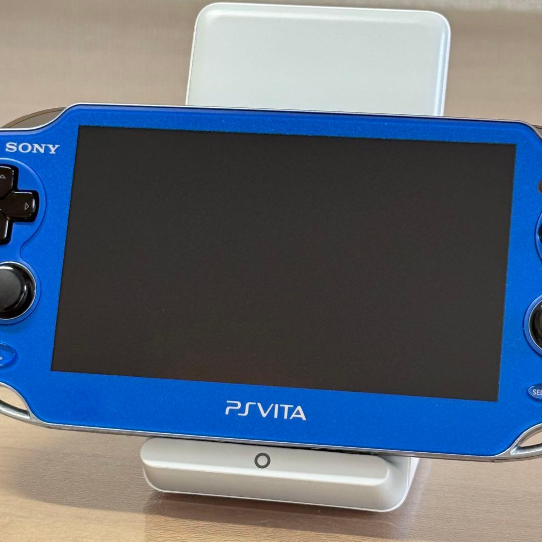7-012【美品】PSVITA PCH-1000 サファイア・ブルー 箱付き