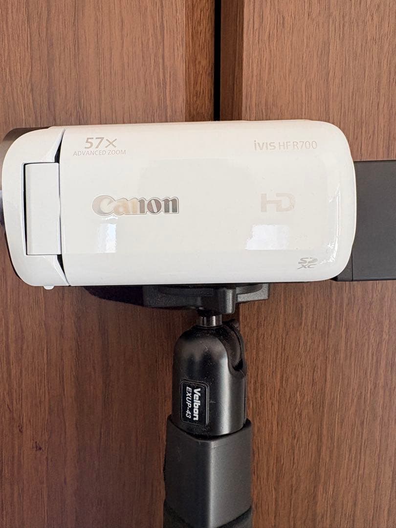 Canon iVIS HF R700 本体　おまけ一脚サービス
