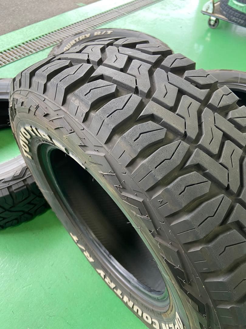 タイヤ・ホイール TOYO TIRES OPEN COUNTRY R/T 265/70R16