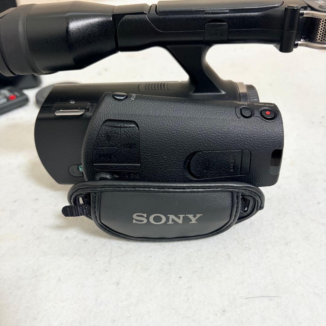 SONY レンズ交換式 ハンディーカム AVCHD マイク付 NEX-VG20