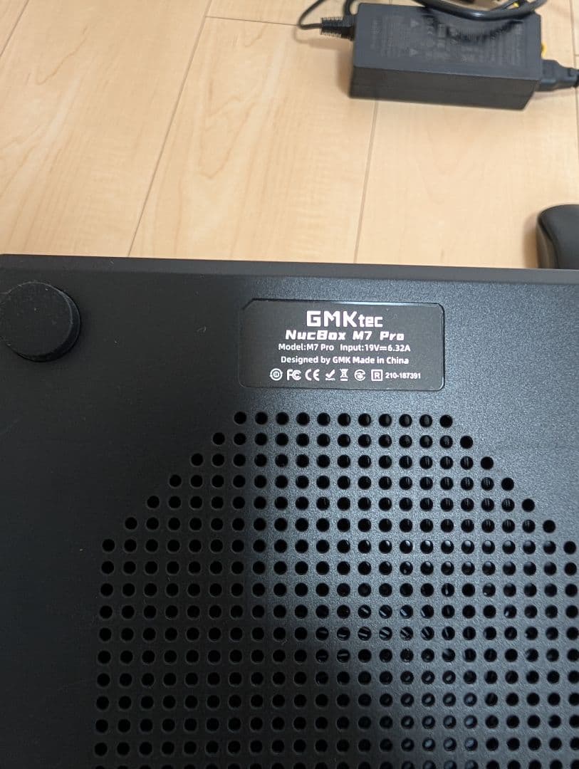 GMKtec NucBox M7 Pro ミニPC 6850H