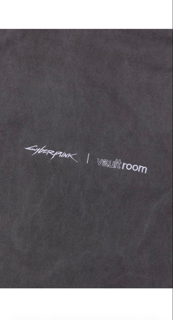 VAULTROOM × LUCY TEE / CHARCOAL