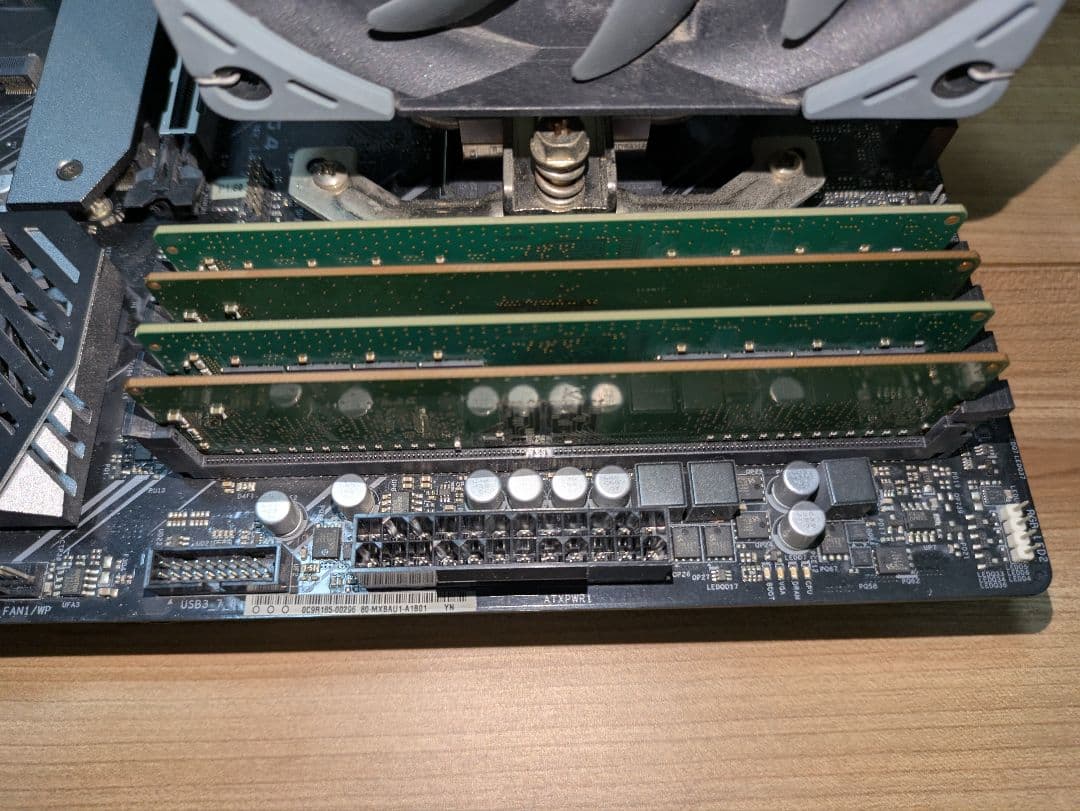 Ryzen9 3900x メモリ64G+16G マザボセット。動作確認済み。