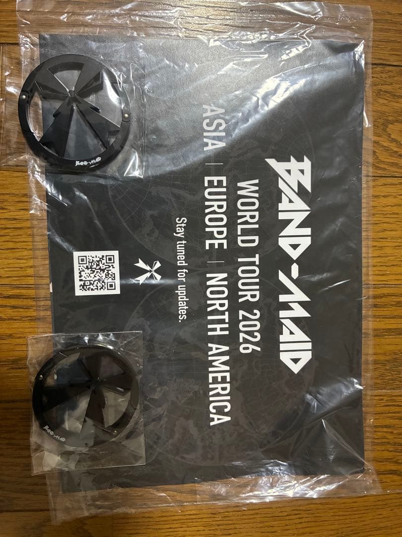 h*i様 BAND-MAID メタルカラビナ エラー品と正規品
