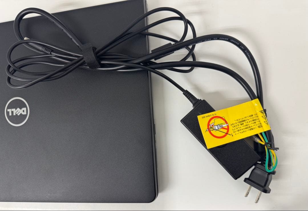 ノートPC DELL Vostro 15 3568/ 4GB/ 中古品