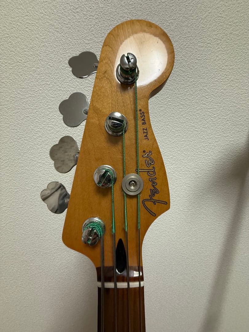Fender Jazz Bass フレットレス ホワイト
