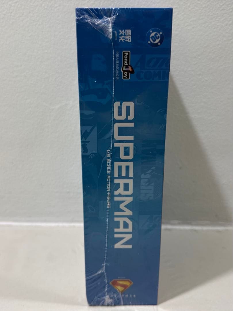SUPERMAN 1/9 スケール アクションフィギュア デラックスバージョン
