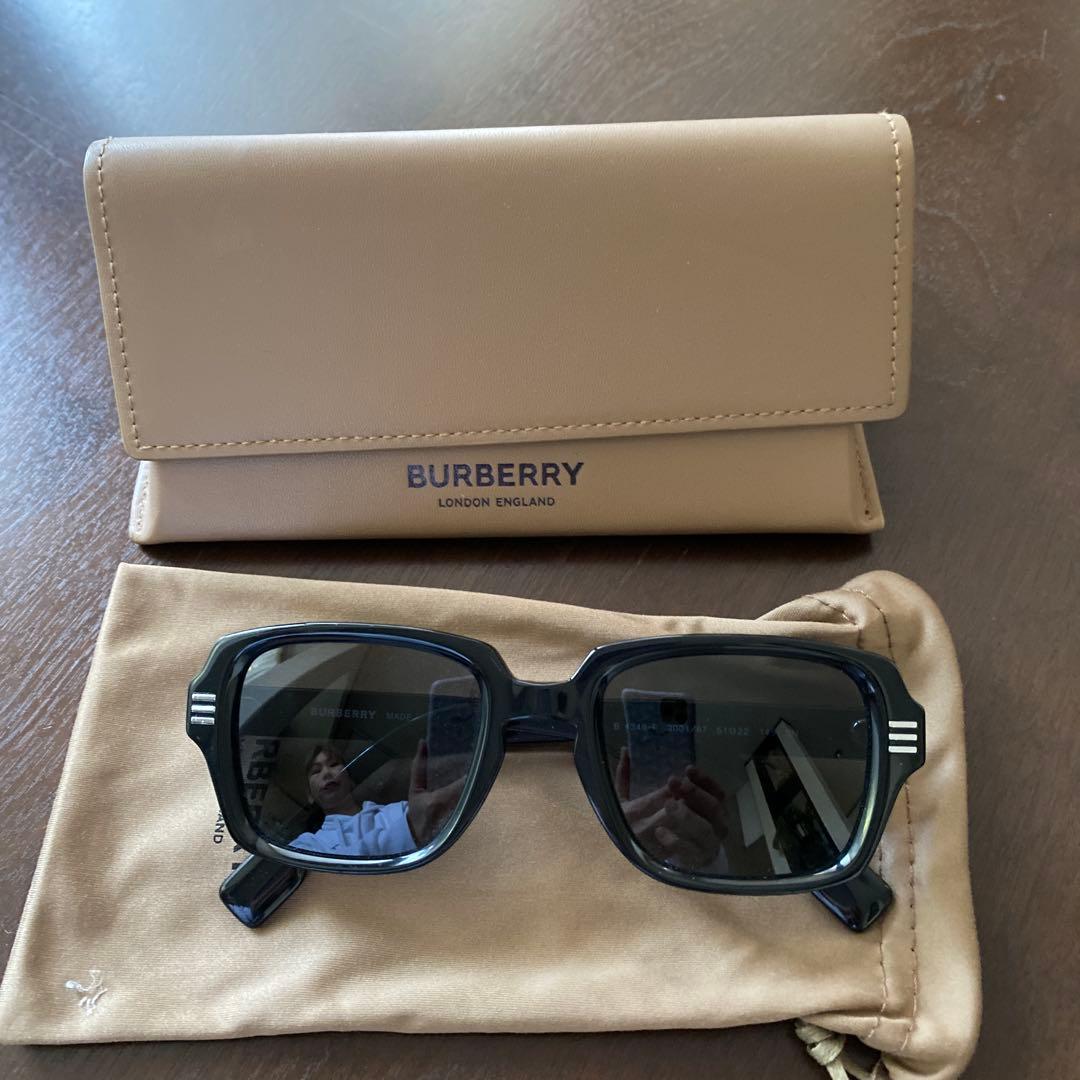 BURBERRY サングラス ブラック