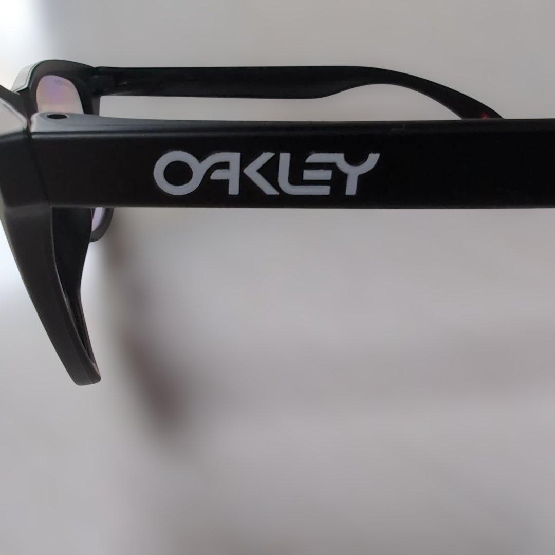 Oakley フロッグスキン