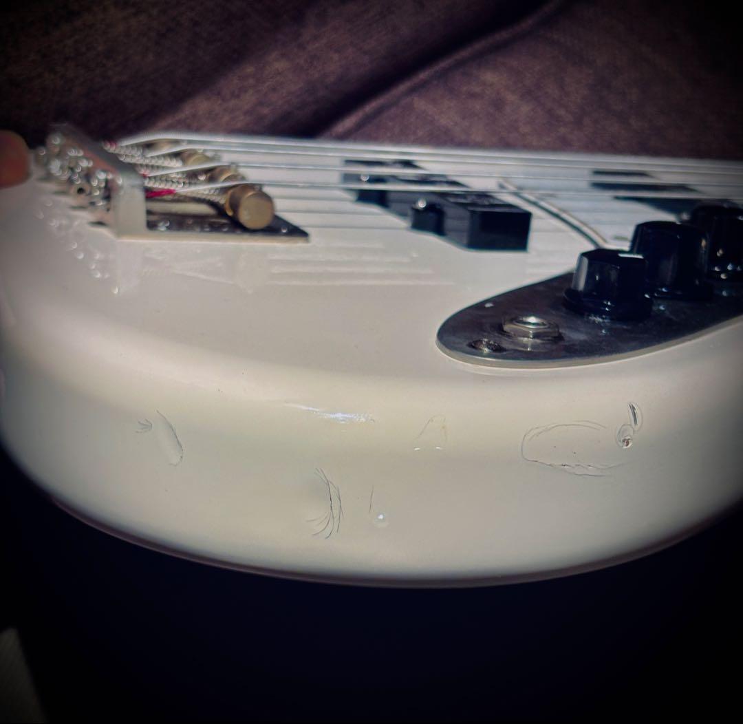 【値下げ】Squier jazz bass Classic Vibe 60s