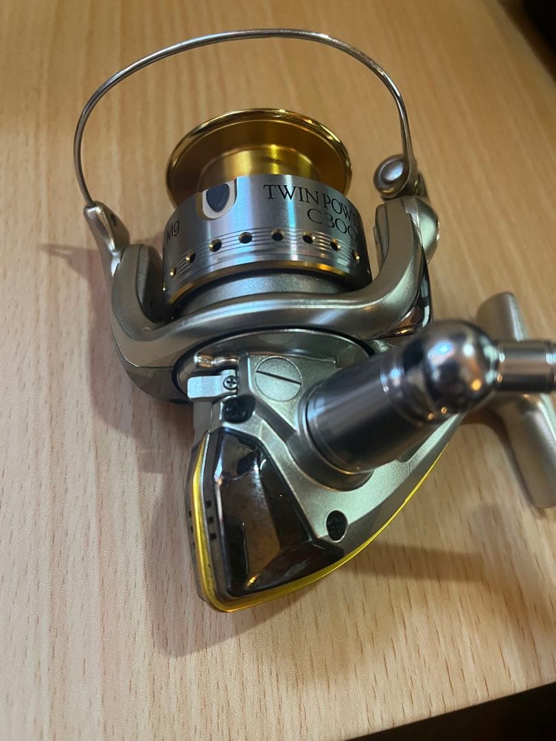 SHIMANO TWINPOWER Mg C3000 スピニングリール