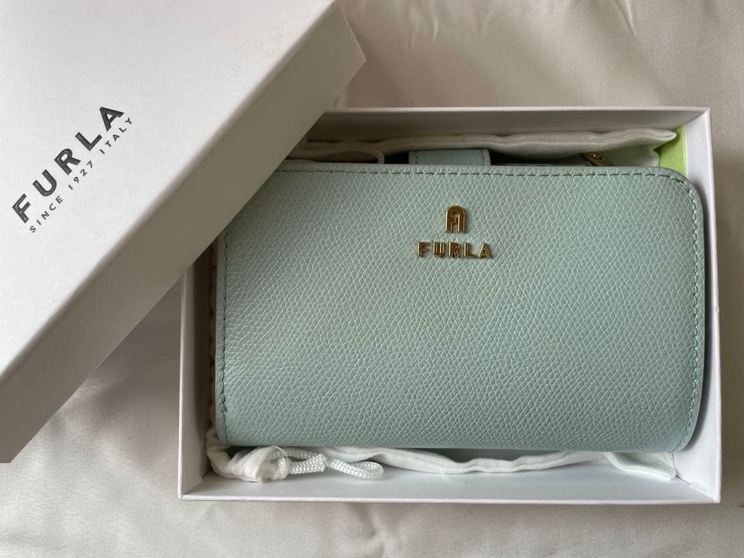 専用【新品】FURLA CAMELIA M コンパクト財布